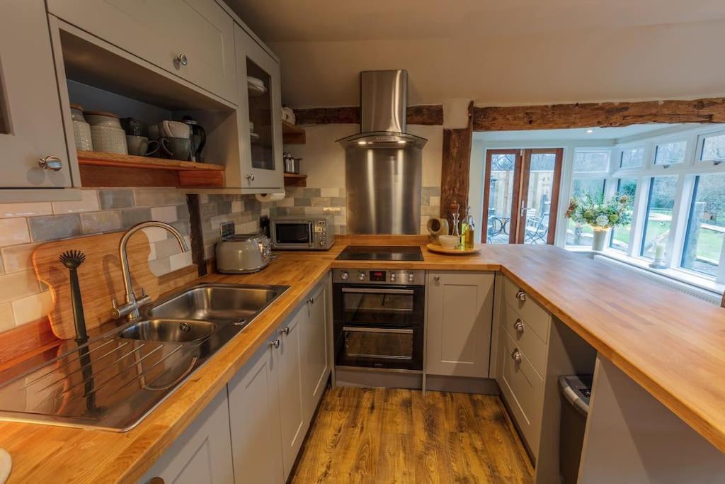 Halfmoon Lodge @ Knights Hole Wheelchair Access Cranbrook Εξωτερικό φωτογραφία